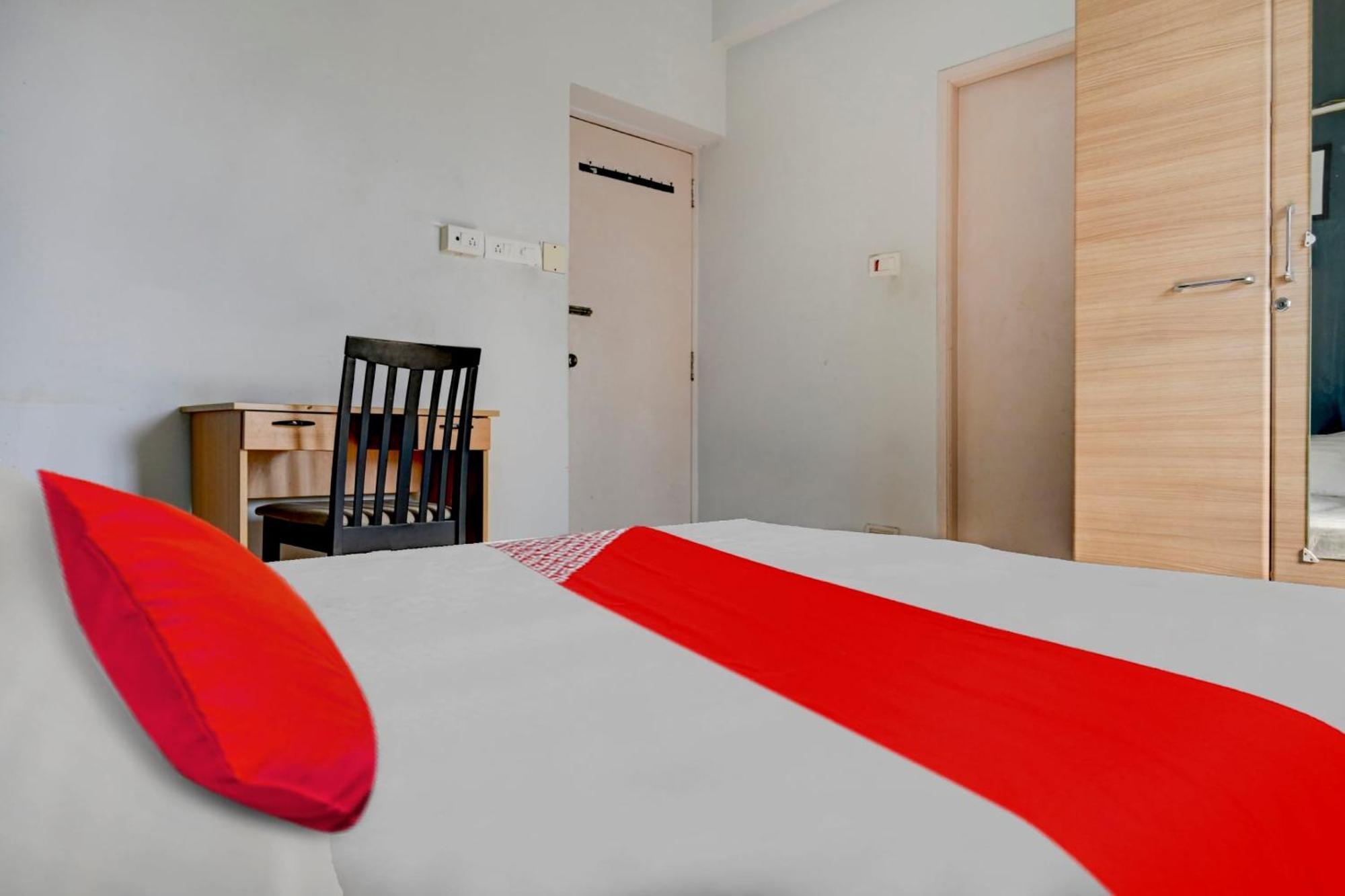 Live As Chn727 Hotel Guduvancheri Ngoại thất bức ảnh